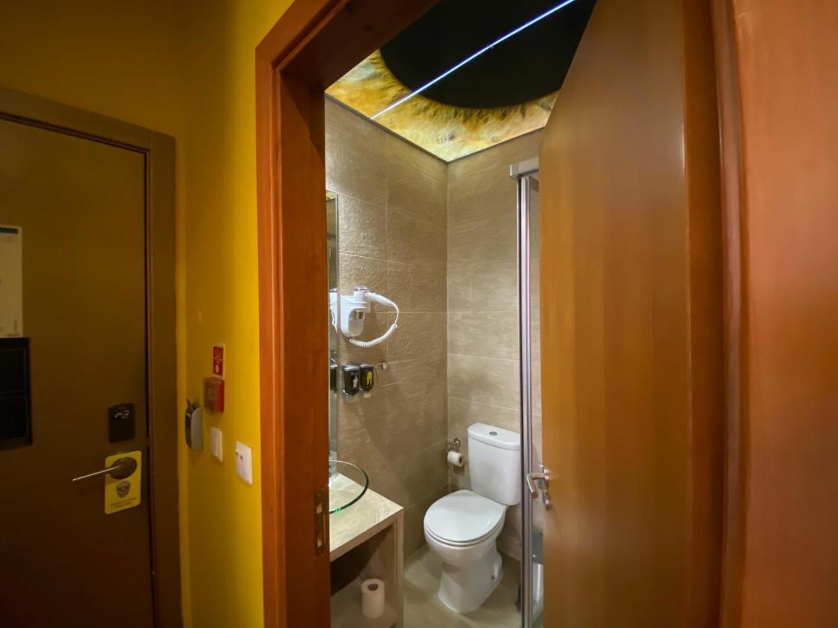 Arty Home In The Heart Of Lisbon , Baixa Chiado Экстерьер фото